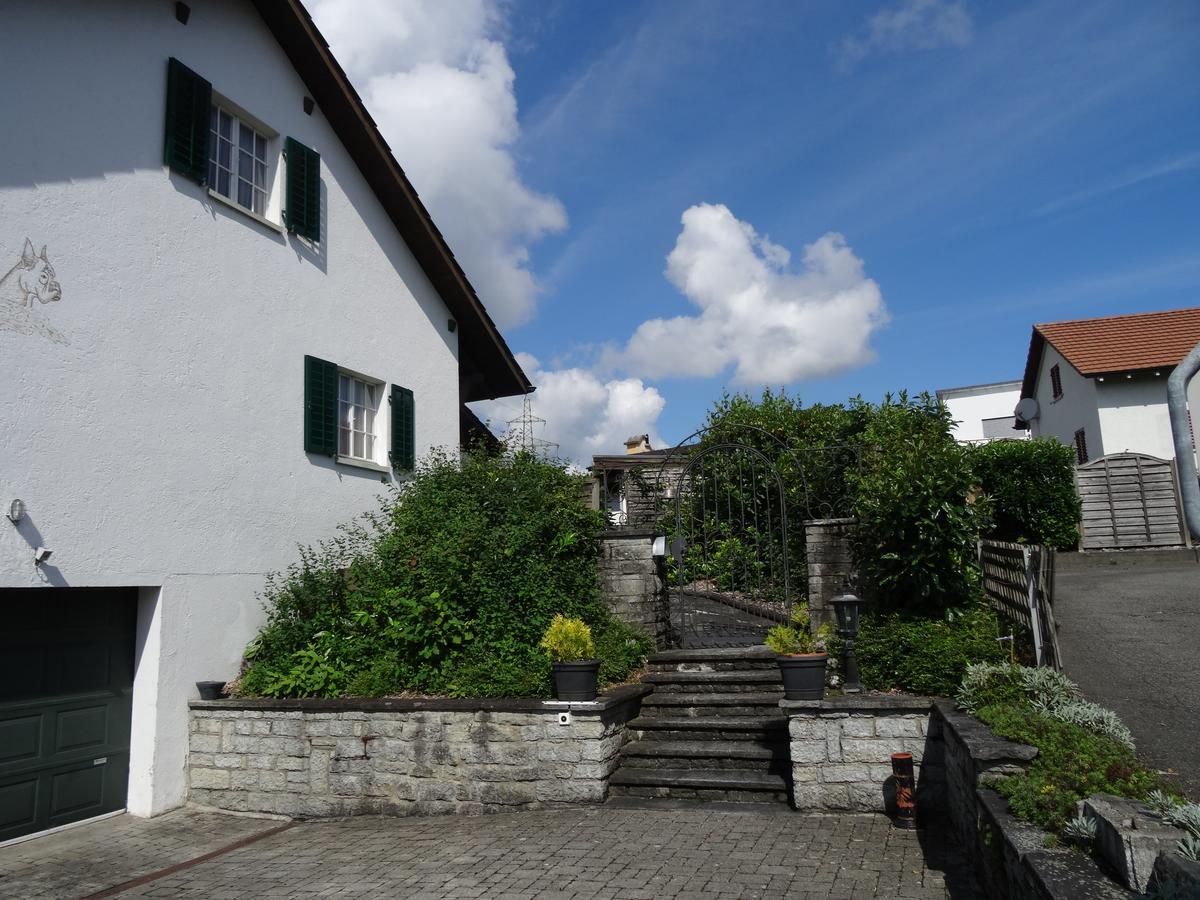 Bed and Breakfast Heidis Gastehaus Niederwil Exterior foto