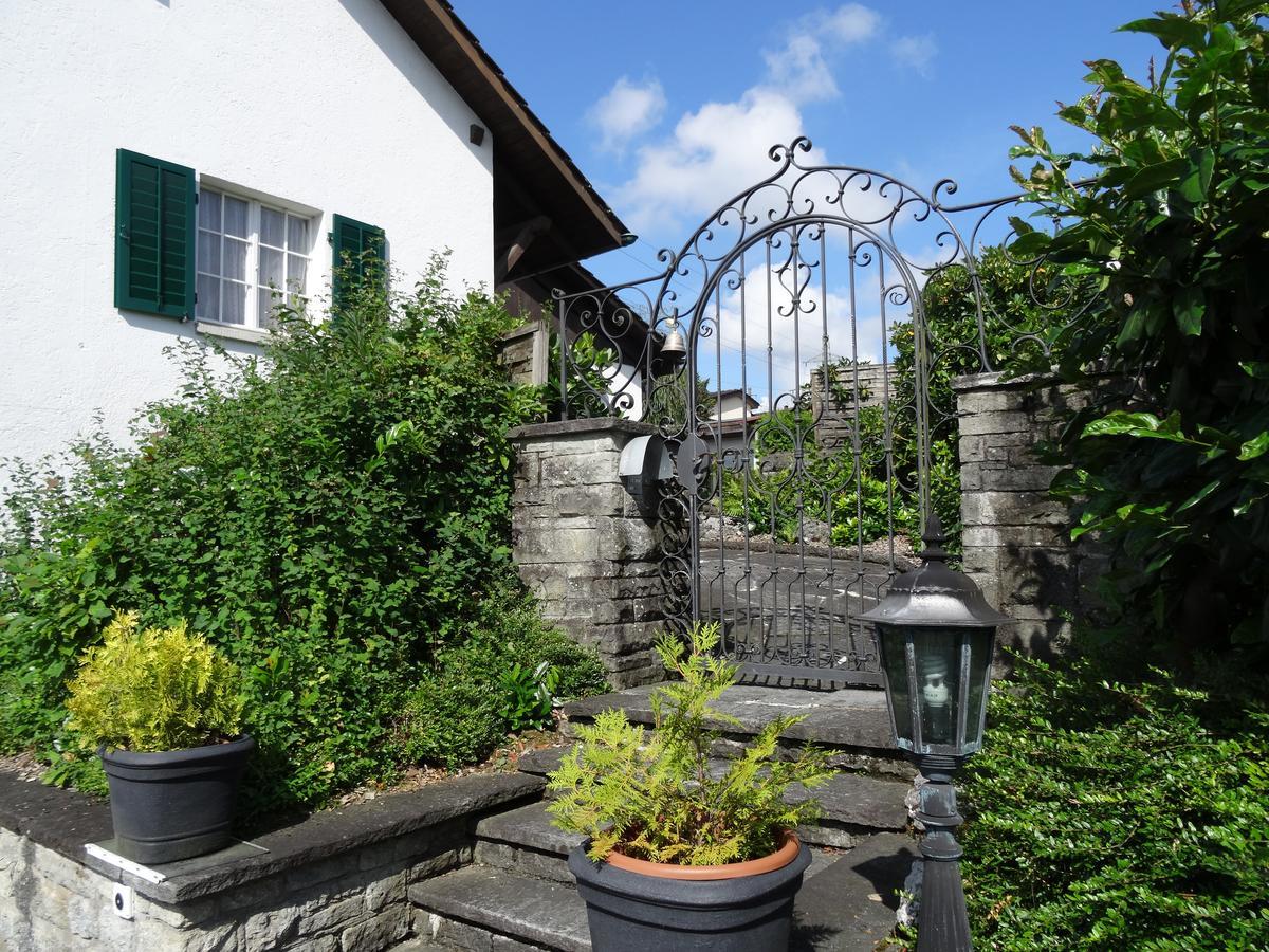 Bed and Breakfast Heidis Gastehaus Niederwil Exterior foto